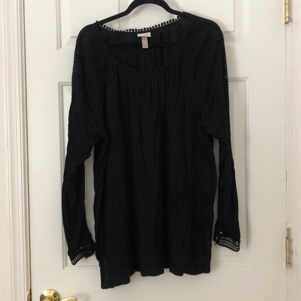 Knox Rose top with lots of detail.